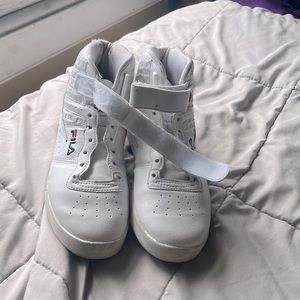 White Filas(Girls)🤍🤍